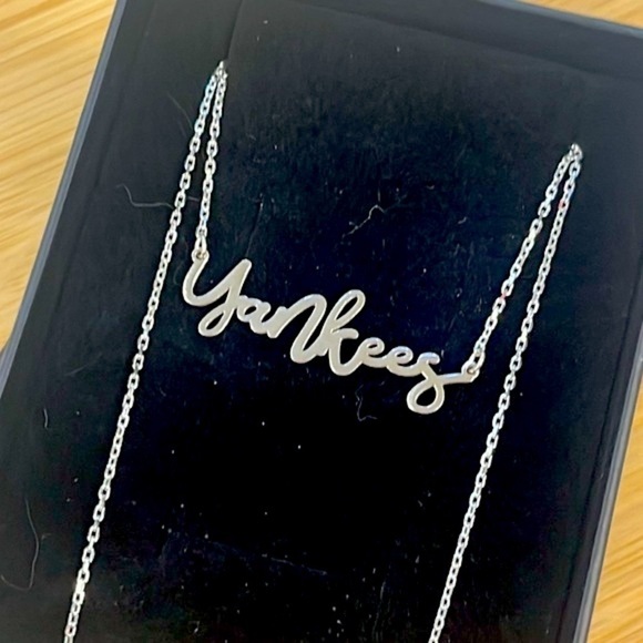 Brand New 925 Sterling Silver New York Yankees 18" Necklace Baseball Nameplate - Picture 3 of 13